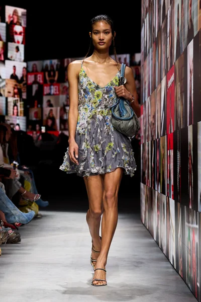 Look 20